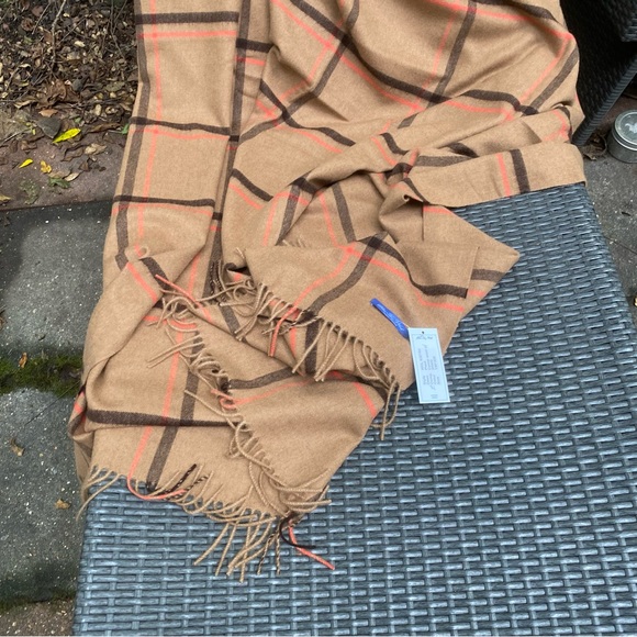 Blue Sky Wool Luxury Brand Mongolian Camel Wool Plaid made in Mongolia - Picture 7 of 10